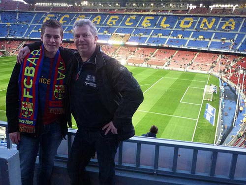 Meneer Tipker met zoon in Camp Nou